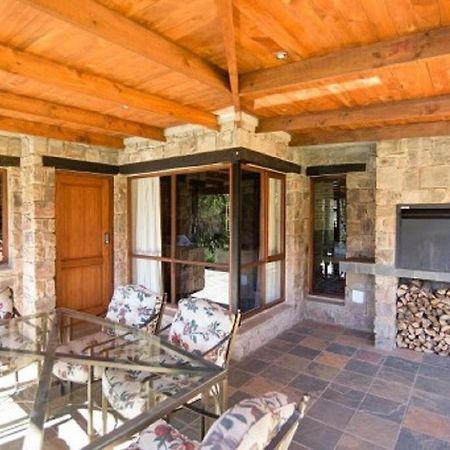 Big Oak Cottages Dullstroom Extérieur photo